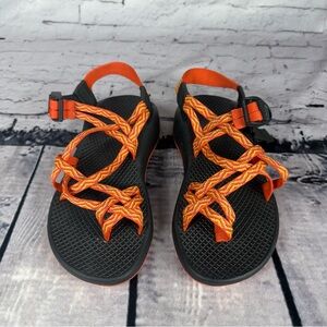 Chaco Orange and Black Strappy Sandals Toe Strap Adjustable Women’s 5 W5